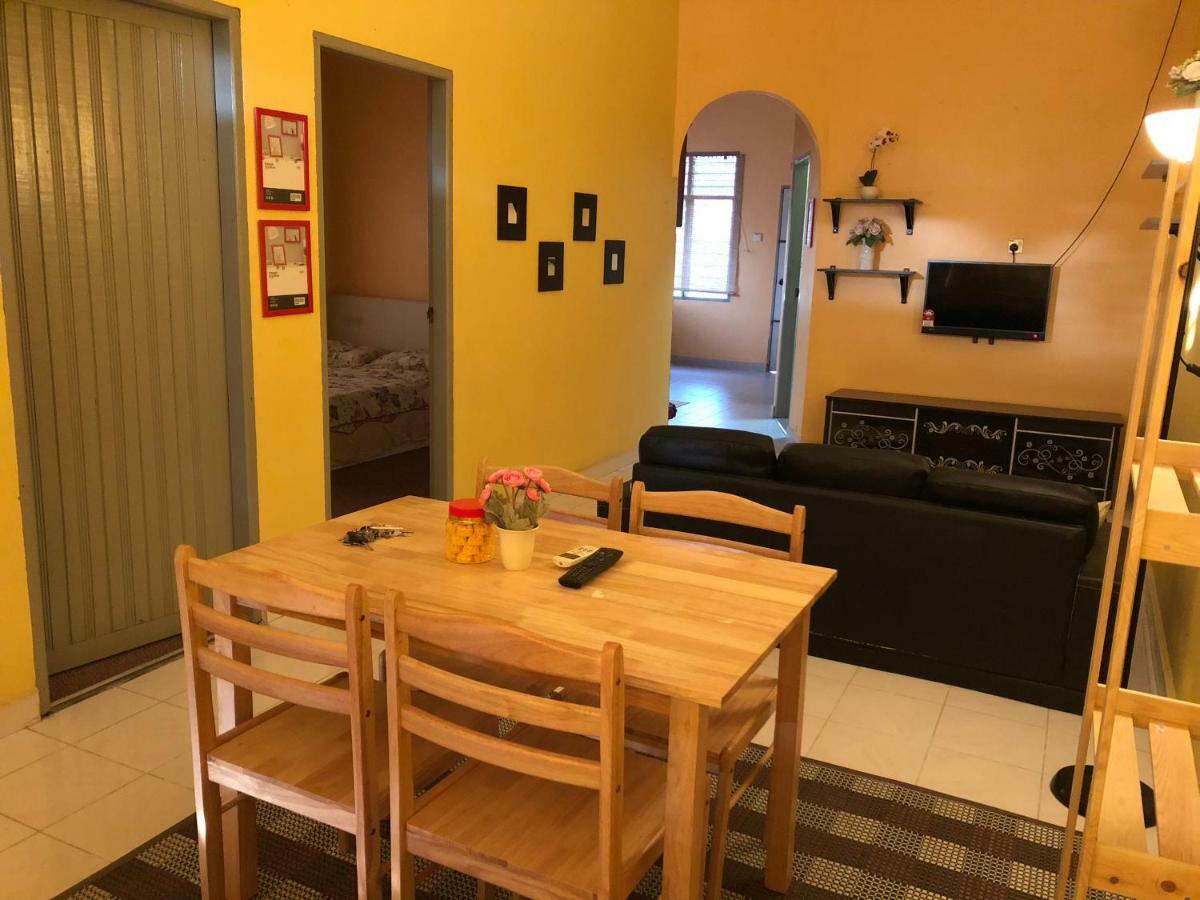 Addin Homestay Tanah Merah Tanah Merah  Luaran gambar